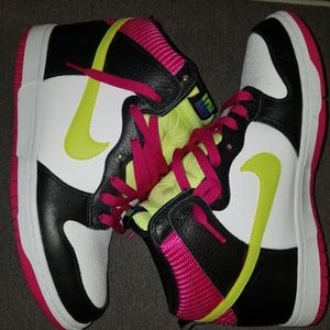 Rare Nike Dunk High...blk/neon/fireberry